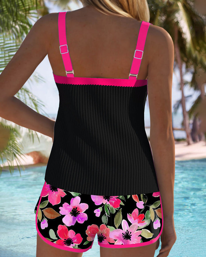 Sophie – Tankini noir avec fleurs et short de plage I Dernier jour 80% de réduction !